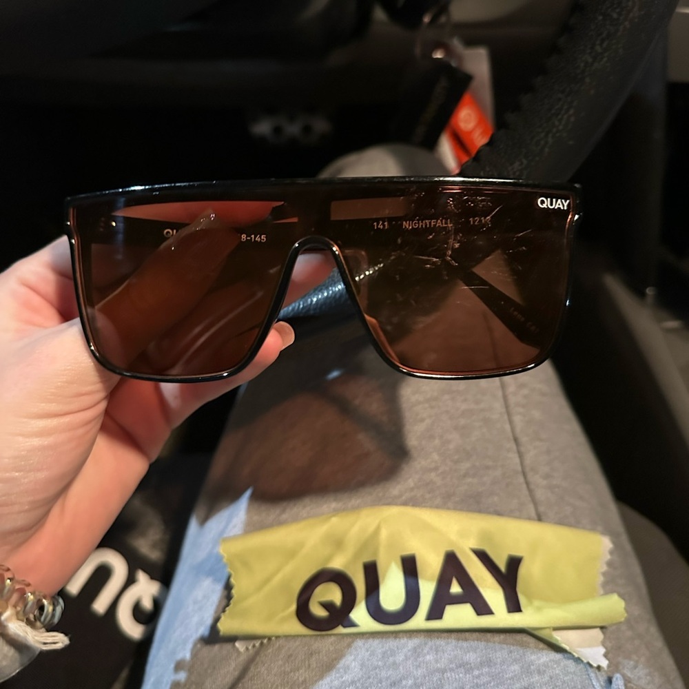 Quay sunglassess nightfall medium